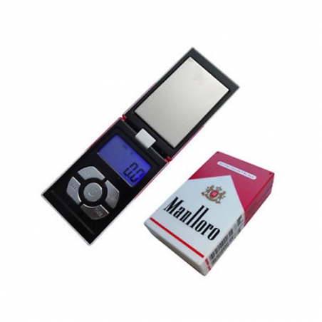 Digitalna-skala-vv-formata-na-kutia-za-cigari-Manlloro-3531