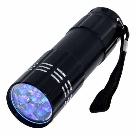 Kompaktno-dzobno-fenerce-LED-svetlini-S11577