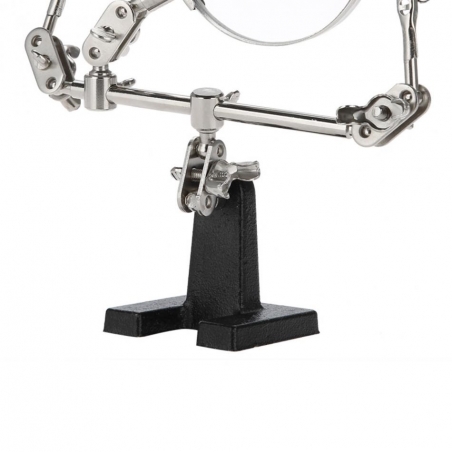 Lupa-s-sipki-i-stojka-tip-treta-pomosna-rka-RAD5666