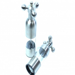 Luksozna-melnicka-ot-stomana-za-sol-i-piper-golam-razmer-495