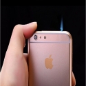 Super-atraktivna-zapalka-iPhone-6-PLUS-na-gaz-perfektno-kopie-s-vgradeno-LED-fenerce-2259
