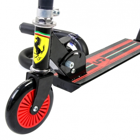 Detski-skuter-Ferrari-sgvaem-1159469