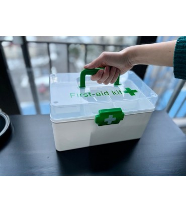 Пластмасова кутия за хапчета с размери 28x16х15см