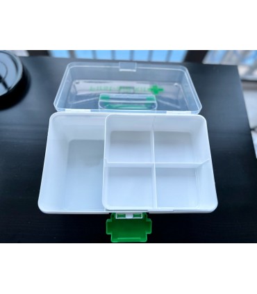 Пластмасова кутия за хапчета с размери 28x16х15см