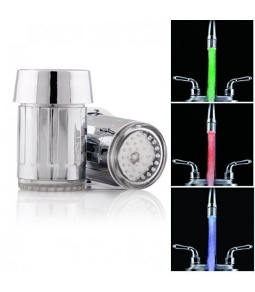 Светещ в различни цветове накрайник за чешма