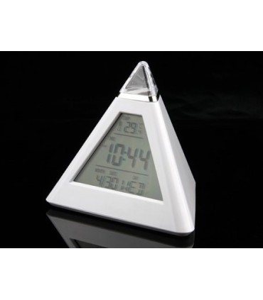 Светещ в 7 цвята led часовник пирамида