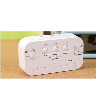 Дигитален часовник за стая с термометър и дата