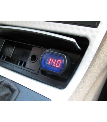 Дигитален Волтметър за автомобил или камион , 12V-24V Черен