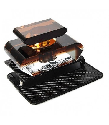 Въртяща се 360 градуса нано подложка със стойка за кола