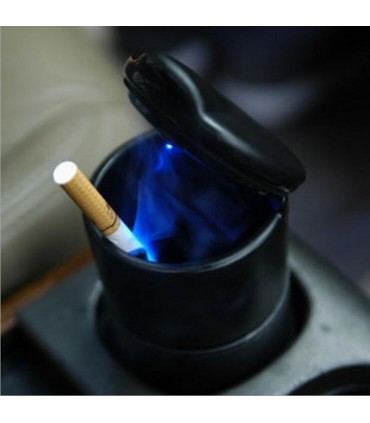 ПЕПЕЛНИК ЗА КОЛА С ЛЕД ЛАМПА