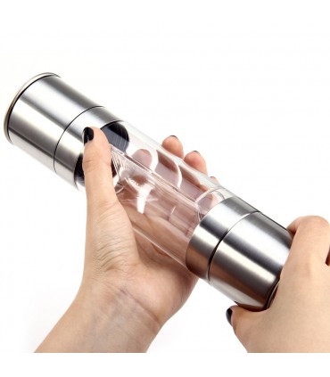 Сол и Пипер комбинира удобството на 1 мелница за 2 подправки