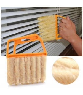 Практична четка за почистване на щори и други трудно достъпни места