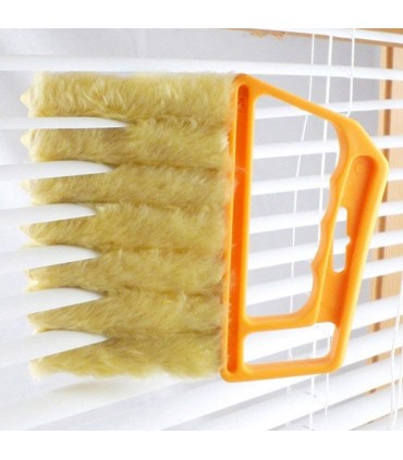 Практична четка за почистване на щори и други трудно достъпни места