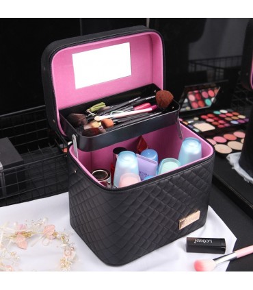 Козметичен куфар с отделение за четки и удобна дръжка-модел 2164