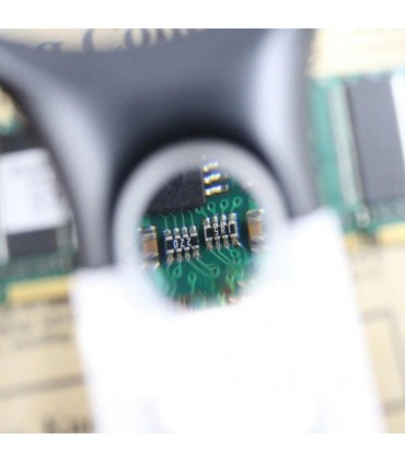 СВЕТЕЩА ЛУПА 75Ф С 3X 45 КРАТНО УВЕЛИЧЕНИЕ