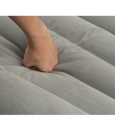 Надуваемо легло, матрак за кола