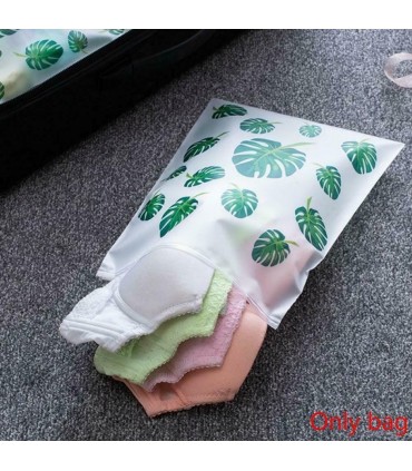 5 БРОЯ ПЛИКОВЕ С ЦИП В РАЗЛИЧНИ РАЗМЕРИ ЗА СЪХРАНЕНИЕ НА ДРЕХИ И КОЗМЕТИКА