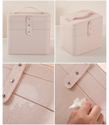 Куфар за козметика на две нива с огледалце на капака