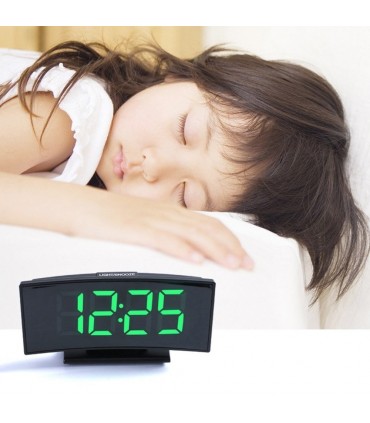 Настолен часовник със зелени цифри - модел 3621