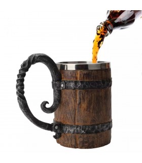 Халба за бира с интересен дизайн на Бъчва