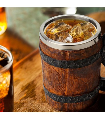 Халба за бира с интересен дизайн на Бъчва