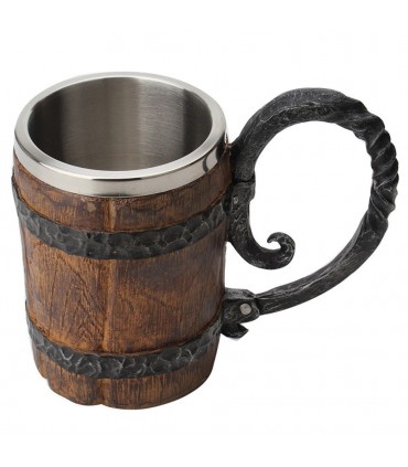 Халба за бира с интересен дизайн на Бъчва