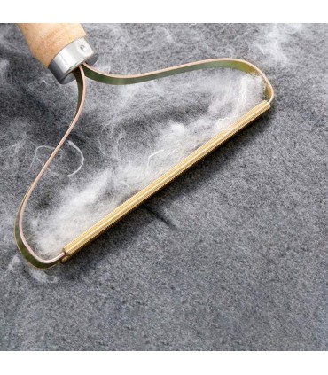 Уред за пилинг на дрехи и събиране на косми от тъкани