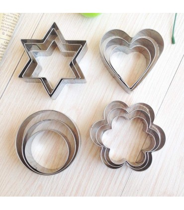 Комплект от 12 бр. метални форми за сладки и бисквити