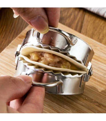 Иноксов уред за кнедли и пелмени