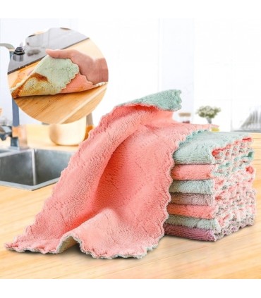 Микрофибърна кърпа, предназначена за почистване, абсорбиране и полиране.