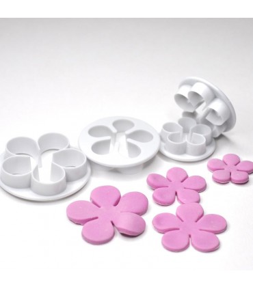 Сладкарски комплект 10 броя шаблони с бутало за фигури от фондан