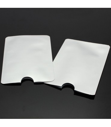Протектор за безконтактни дебитни и кредитни карти