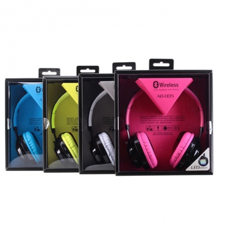 Slusalki-s-LED-svetlini-i-vgradeno-distancionno-Wireless-AB-005-3765