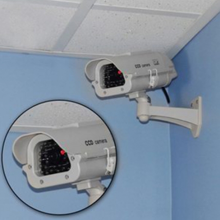 Realisticna-falsiva-kamera-ss-solaren-panel-Dummy-Camera-2813